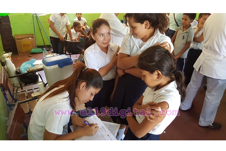 La historia que motiv&oacute; a decenas de ni&ntilde;os a vacunarse sin temor al pinchazo
